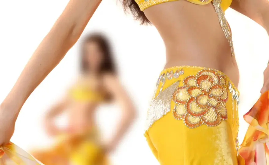 Danza Orientale: Stili, Tecnica e Come Scegliere il Tuo