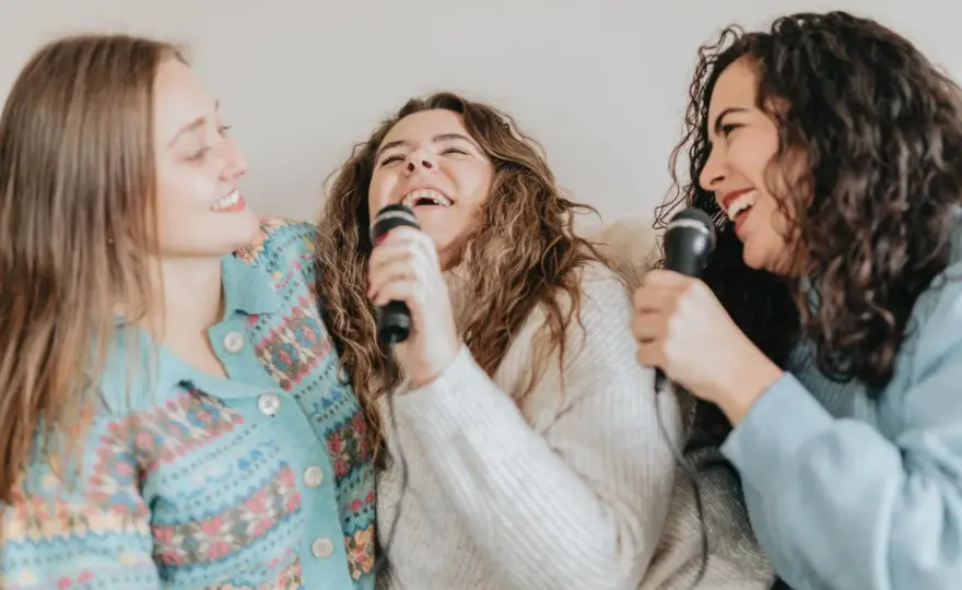 Canzoni facili da cantare: la guida per la tua voce